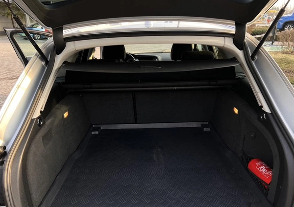 Audi A4 cena 25900 przebieg: 289000, rok produkcji 2010 z Pieszyce małe 436